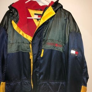 Vintage 90’ Tommy Hilfiger jacket